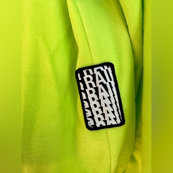 Rains long sleeve thermal shirt in  Digital Lime , size XL - Picture 3 of 5